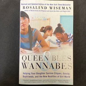 “Queen Bees & Wannabes” by Rosalind Wiseman Used